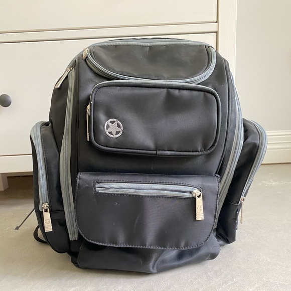 Diaper bag - Picture 1 of 5